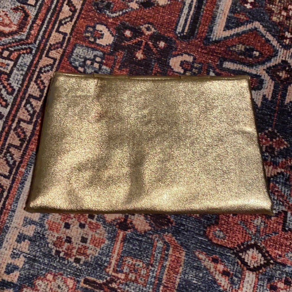 Gold Clutch - Picture 4 of 4